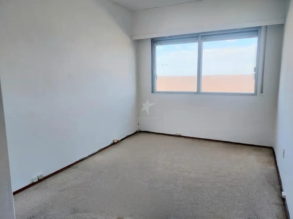 Venta Apto U Oficina Ciudad Vieja 1 Dorm — foto 4