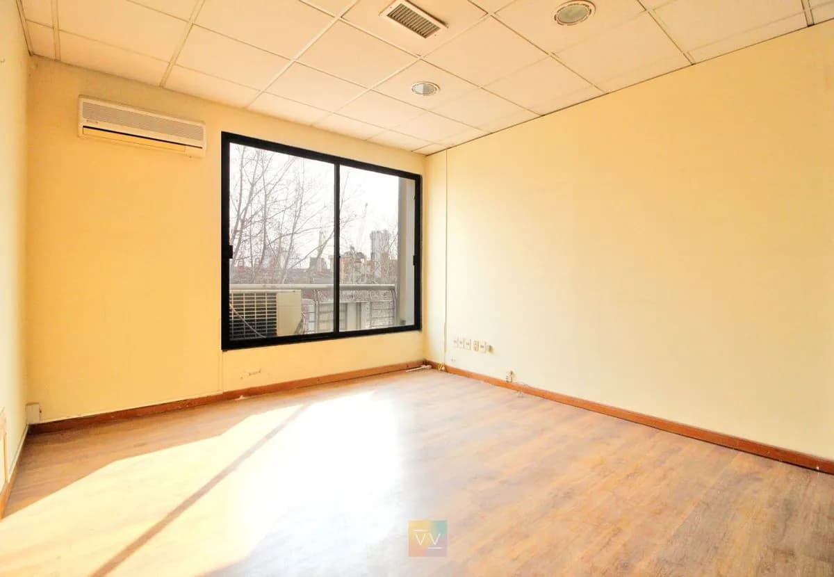 Venta Oficina En Ciudad Vieja En Rambla Portuaria — foto 3