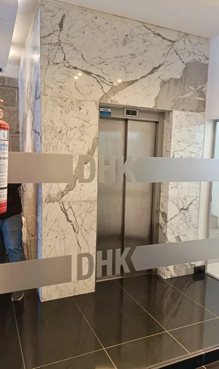 Alquilo Oficina Con Cocina Definida Ubicada Frente A Hospital — foto 2