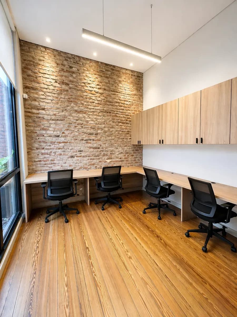 Oficina Premium En Punta Carretas | 250 M2 Totalmente Equipada | Excelente Luz Y Estacionamiento | Diseno Con Todos Los Amenities A Metros De Bulevar Artigas Y A 2 Cuadras Del Golf — foto 4