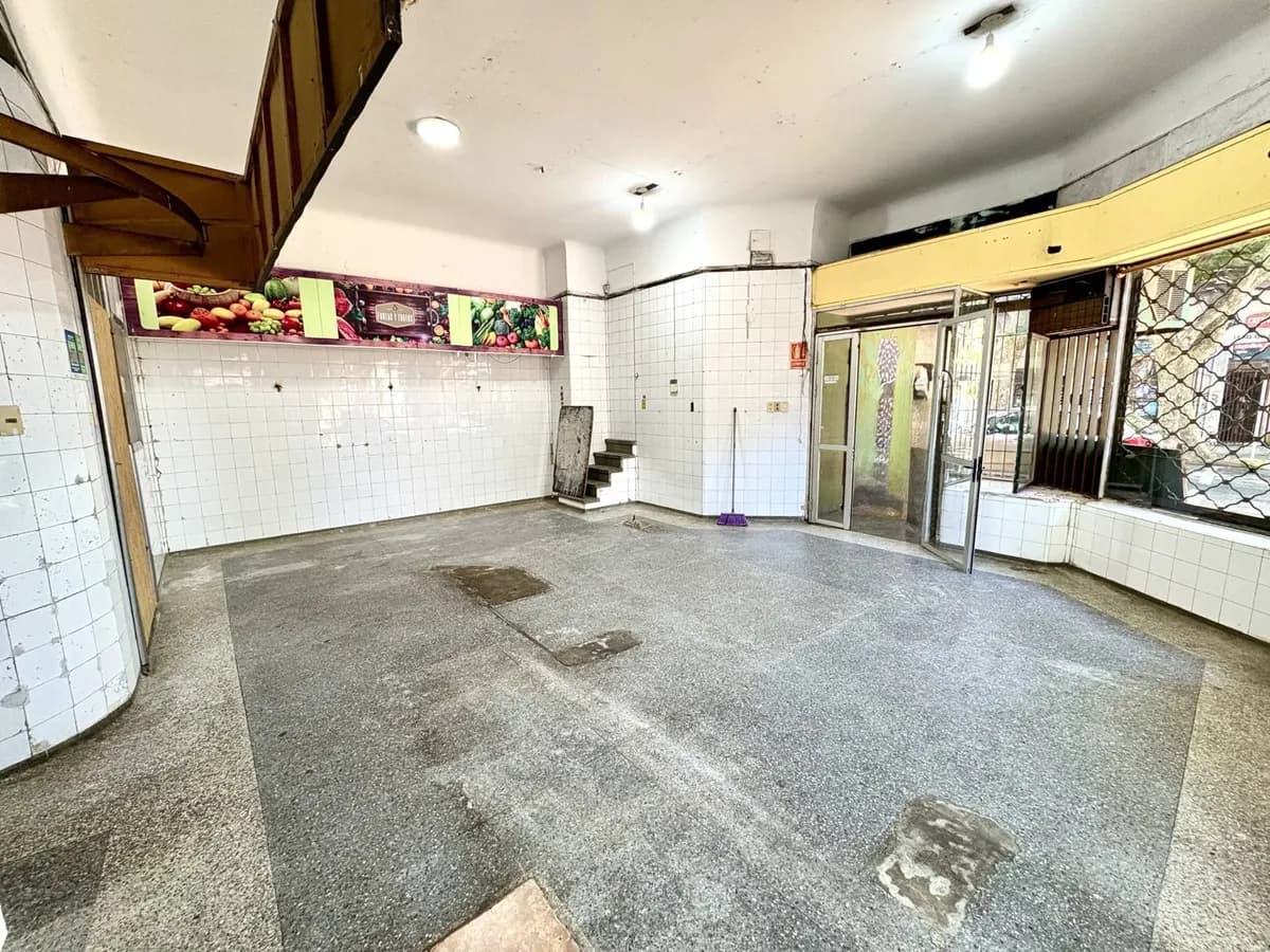 Alquiler - Local Comercial Con 82 M2, Entrada Para Vehículo. Palermo - Ejido Y Durazno — foto 4