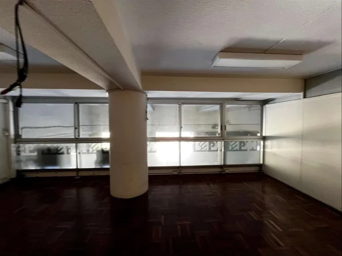 Alquiler Oficina De 120m2 En Edificio Plaza Mayor En Ciudad Vieja — foto 4