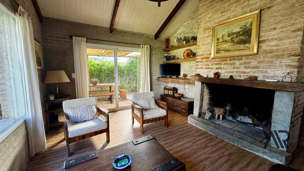 Alquiler Casa Pinares Con Cochera — foto 1