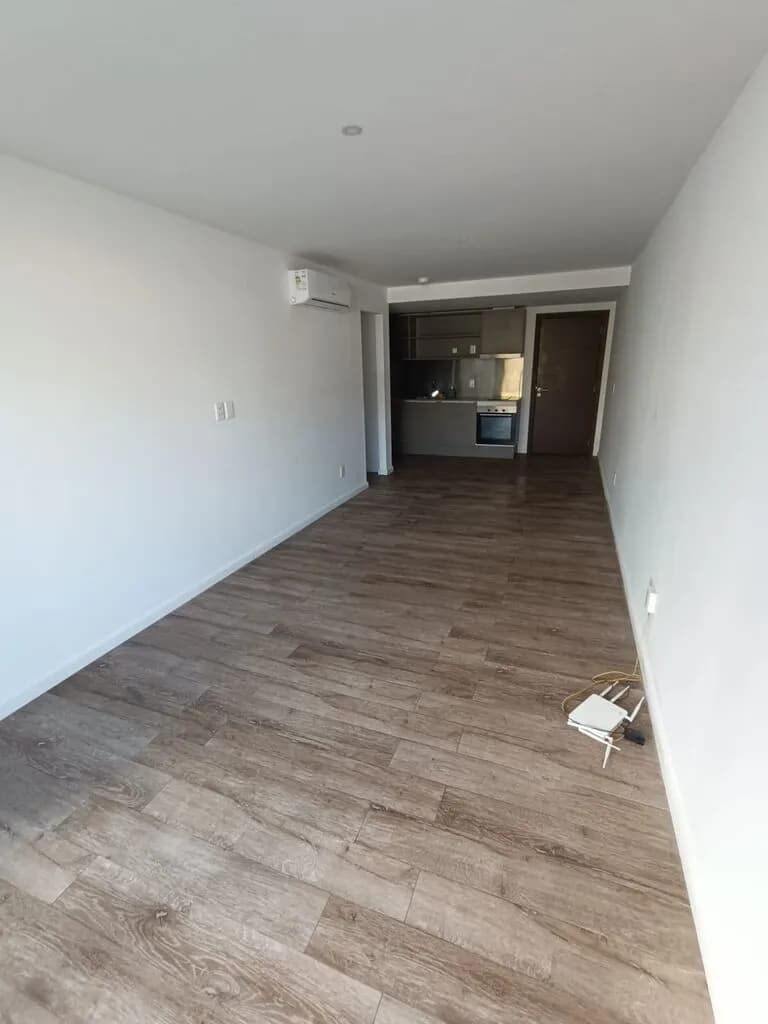 1 Dormitorio +balcon + Garaje — foto 1
