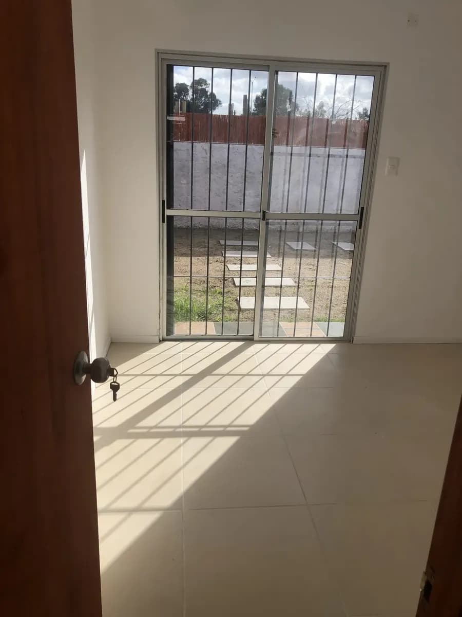 Casa De Un Dormitorio Con Lugar Para Un Vehiculo — foto 1