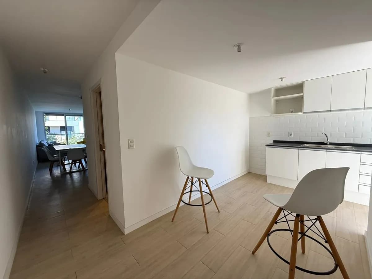 Alquiler Apartamento 2 Dormitorios Centro — foto 1