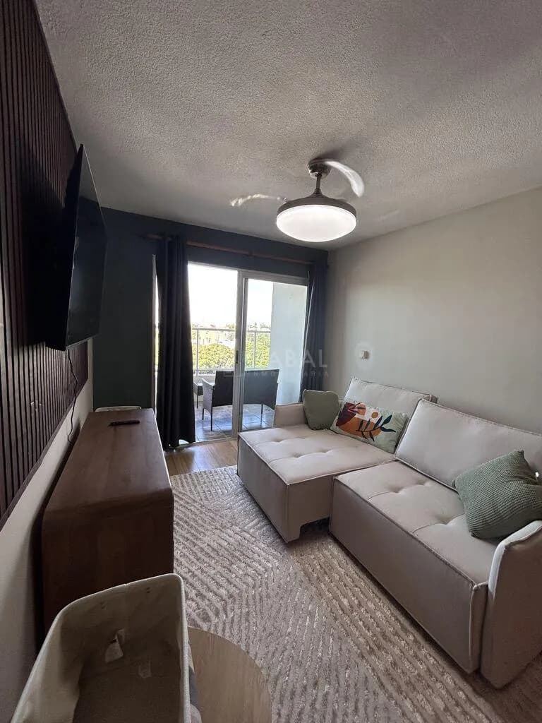 Apartamento 1 Dormitorio Totalmente Amueblado — foto 1
