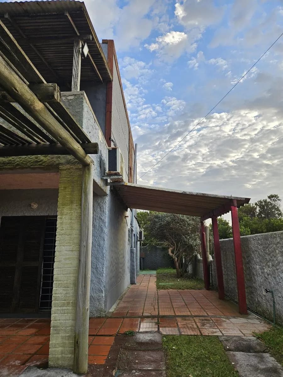 Venta Casa Amueblada - 3 Aptos Independientes- A 100 M De La Playa La Serena En La Paloma