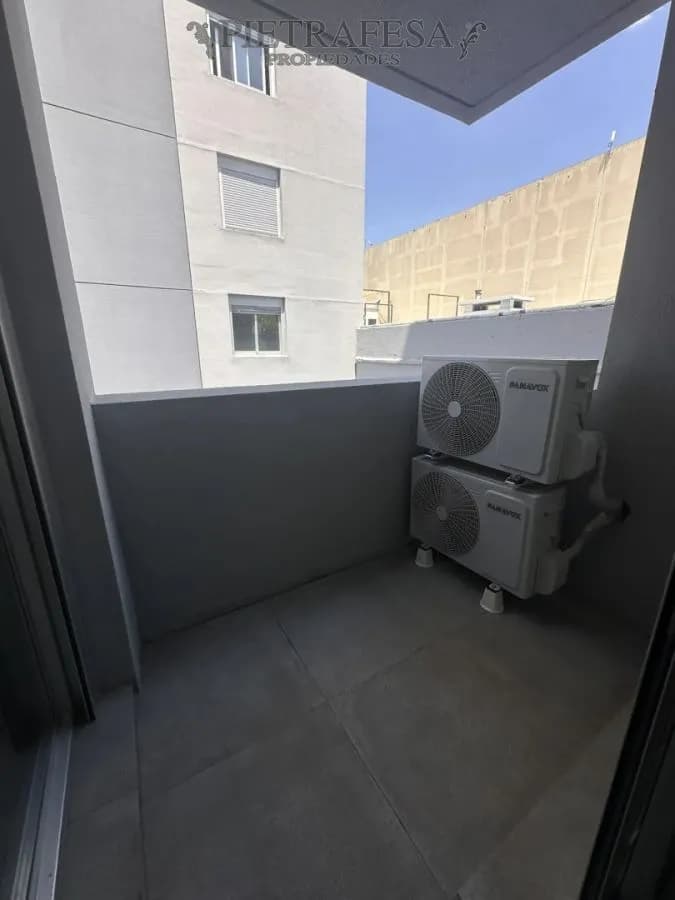 Apartamento En Alquiler, 1 Dormitorio, 1 Baño, Terraza. La Blanqueada. — foto 1