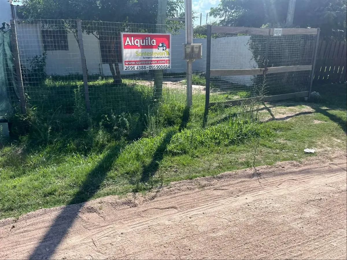 A 350 Metros De Av. Giannattasio 2 Dormitorios Casa Alquiler Lomas De Solymar Ciudad De La Costa Canelones