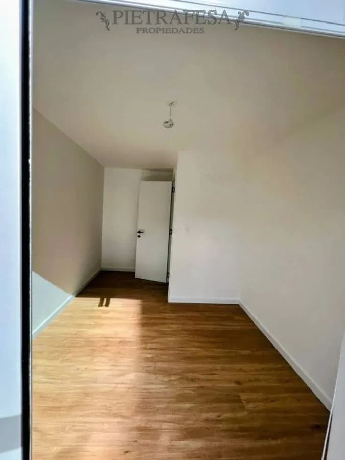 Apartamento En Alquiler, 1 Dormitorio, 1 Baño, Terraza. Centro. — foto 2
