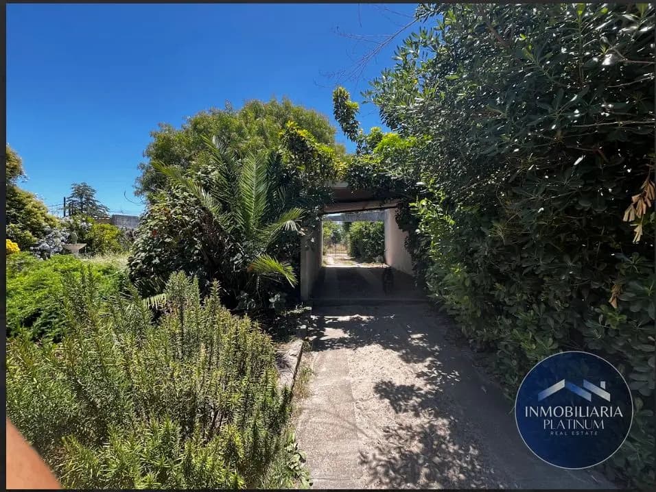 Venta Casa 2 Dormitorios C/ Cochera En Salinas — foto 1