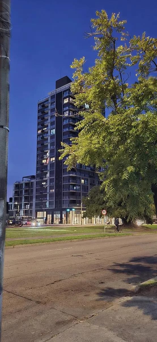 Apartamento En Alquiler 2 Dormitorios Bien Ubicado Malvin A Metros De Avenida Italia — foto 1