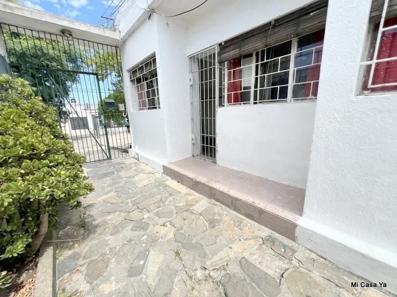 Alquiler Apartamento Formato Casa Piedras Blancas 1 Dormitorio Planta Baja Sin Gastos Comunes Muy Lindo — foto 2
