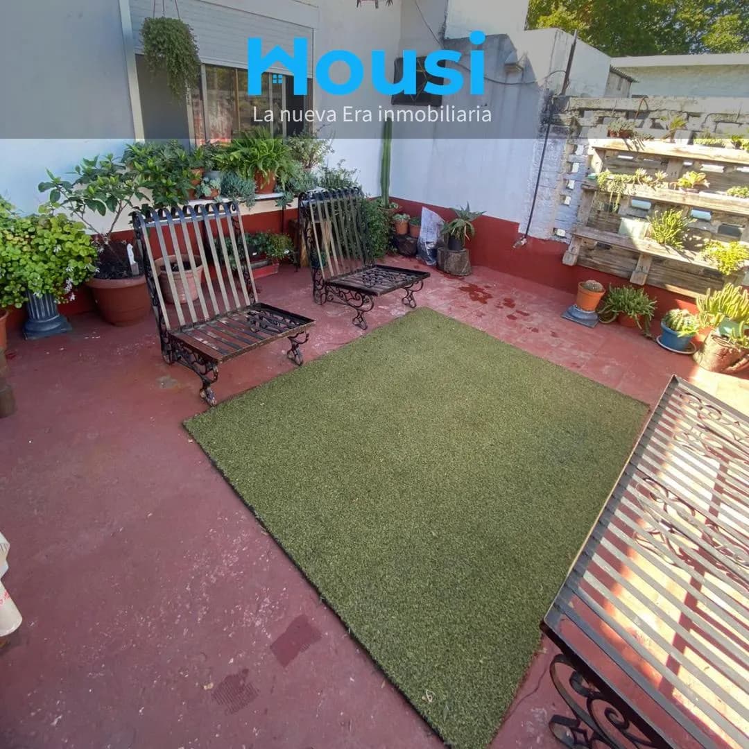 Venta Casa 4 Dormitorios Y Garaje En Excelente Zona De Paso Molino
