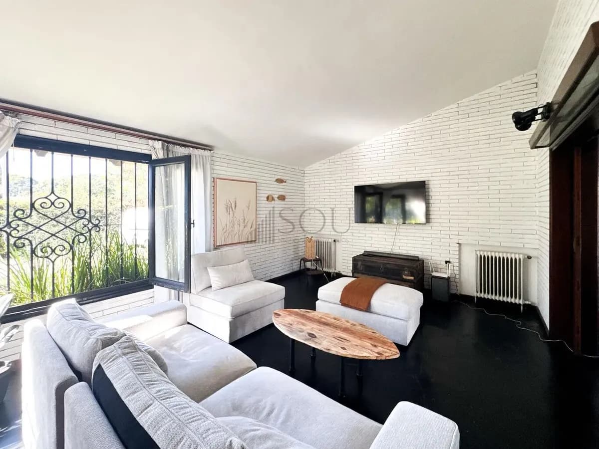 Venta De Casa En Carrasco Sur Con Piscina Y Cuatro Garajes — foto 1
