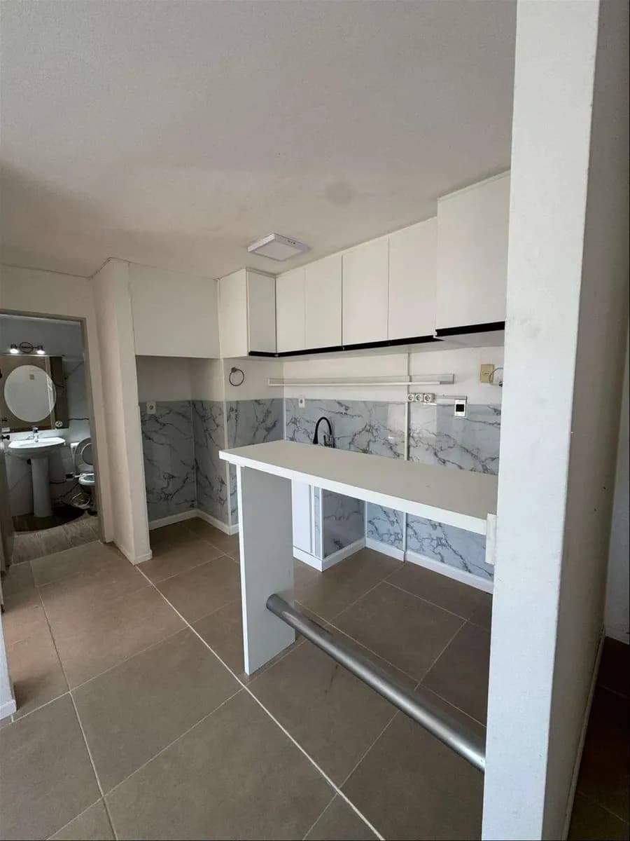 Alquiler Apartamento 1 Dormitorio, Terraza Al Frente En Buceo , Como Nuevo ! — foto 1