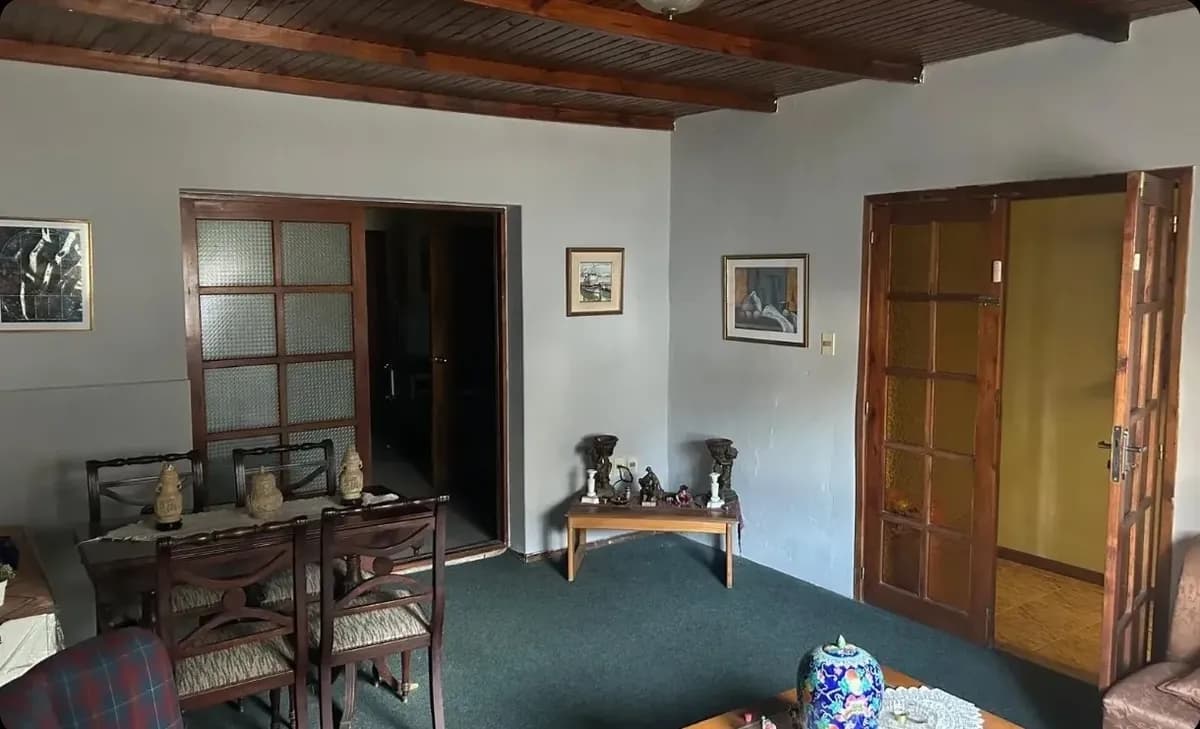 Venta Casa 3d + Apartamento, Galpón Y Amplio Fondo, C/cochera En Brazo Oriental — foto 2