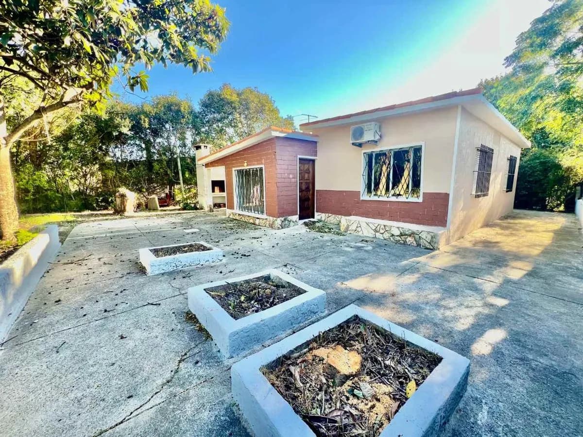 Alquiler Casa 2 Dormitorios, Cochera Y Parrillero — foto 1