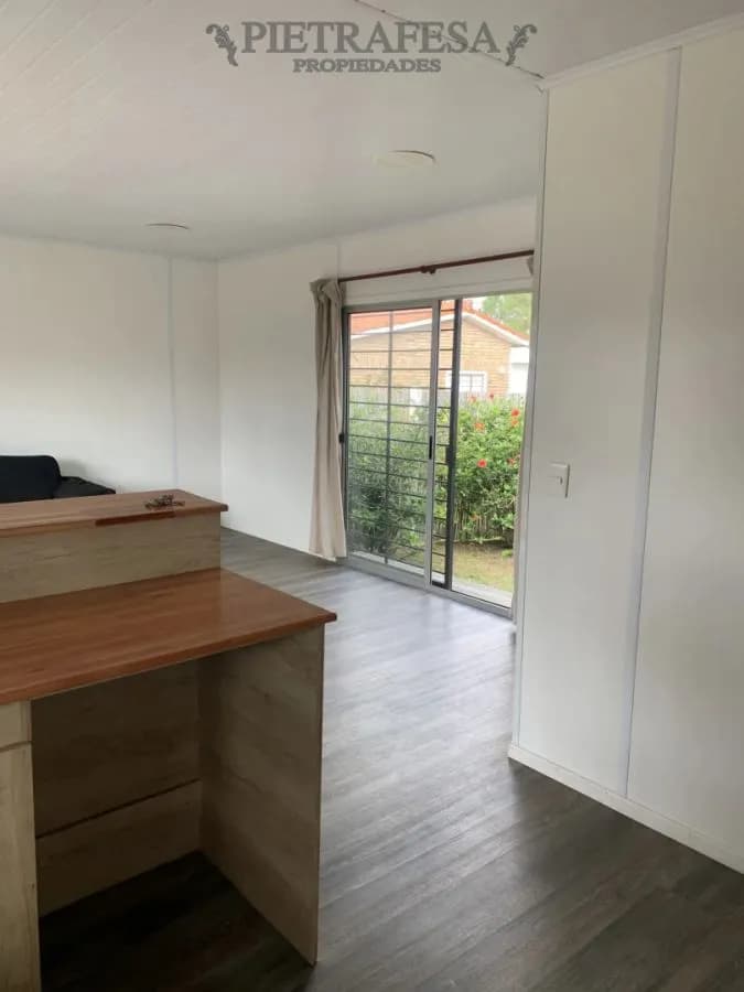 Casa En Alquiler, 2 Dormitorios, 1 Baño, Patio. Lagomar. — foto 1