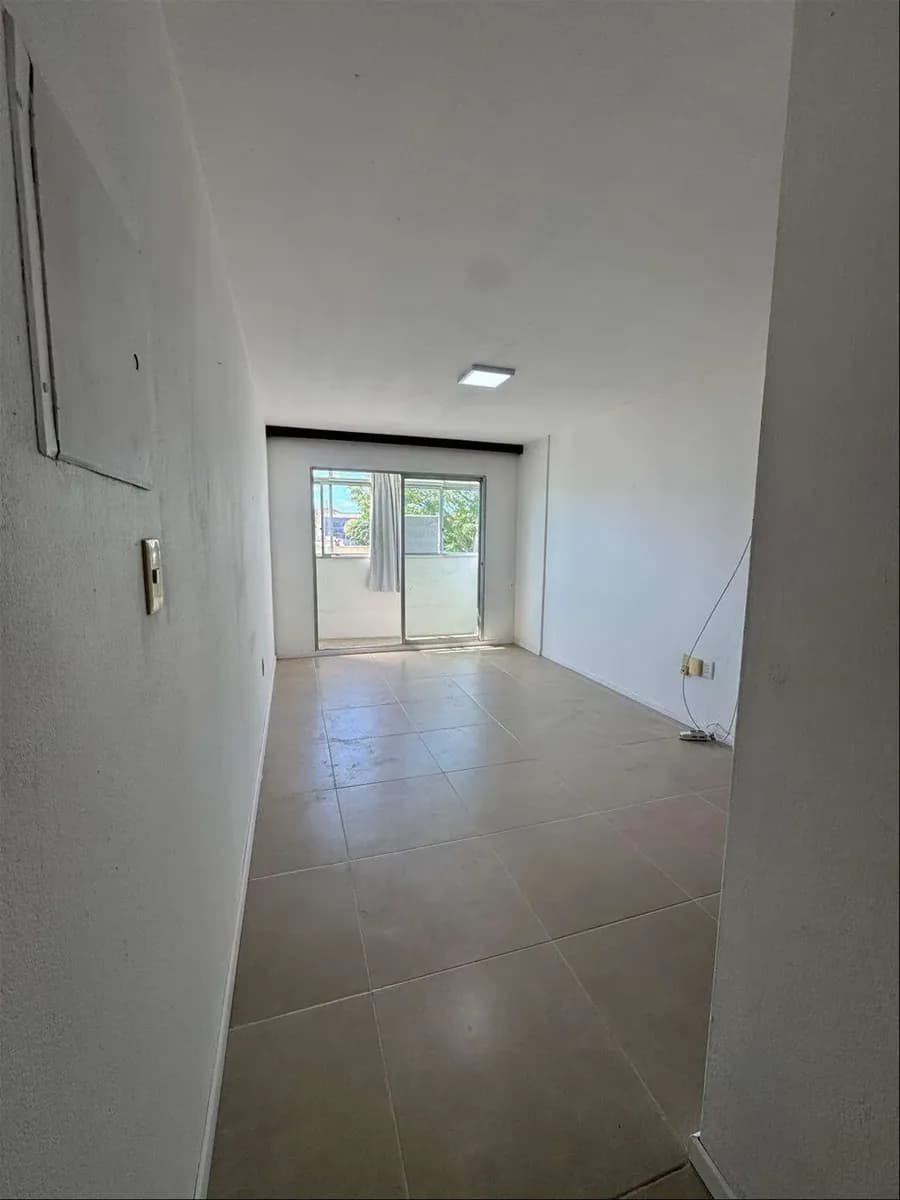 Alquiler Apartamento 1 Dormitorio, Terraza Al Frente En Buceo , Como Nuevo !