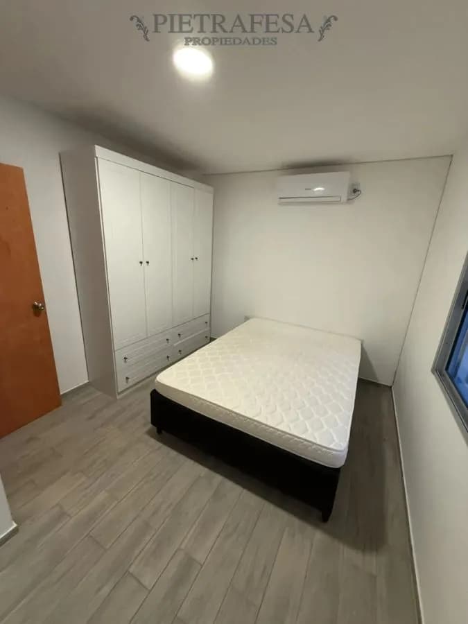 Casa En Alquiler, 3 Dormitorios, 2 Baños, Barbacoa, Cochera. Equipada. Shangrila Sur. — foto 2