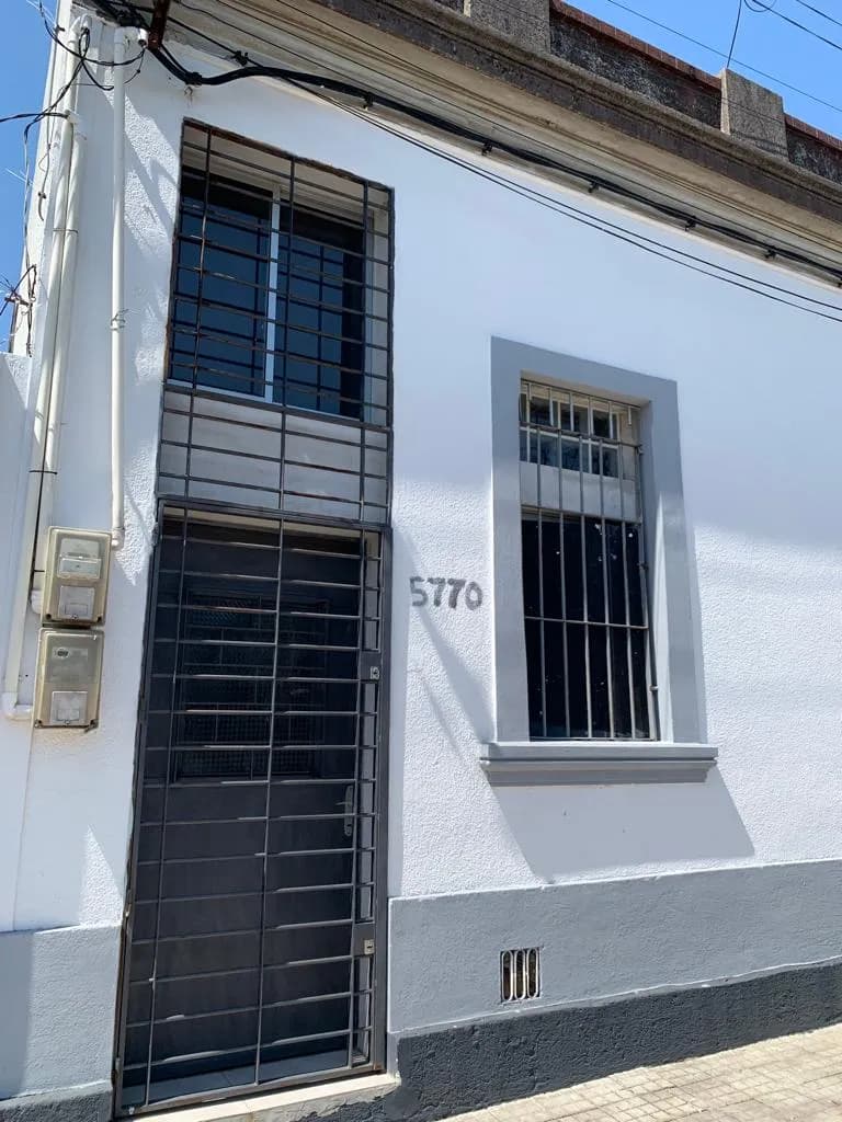 Apartamento Directo A La Calle A Media Cuadra De La Terminal De Colón