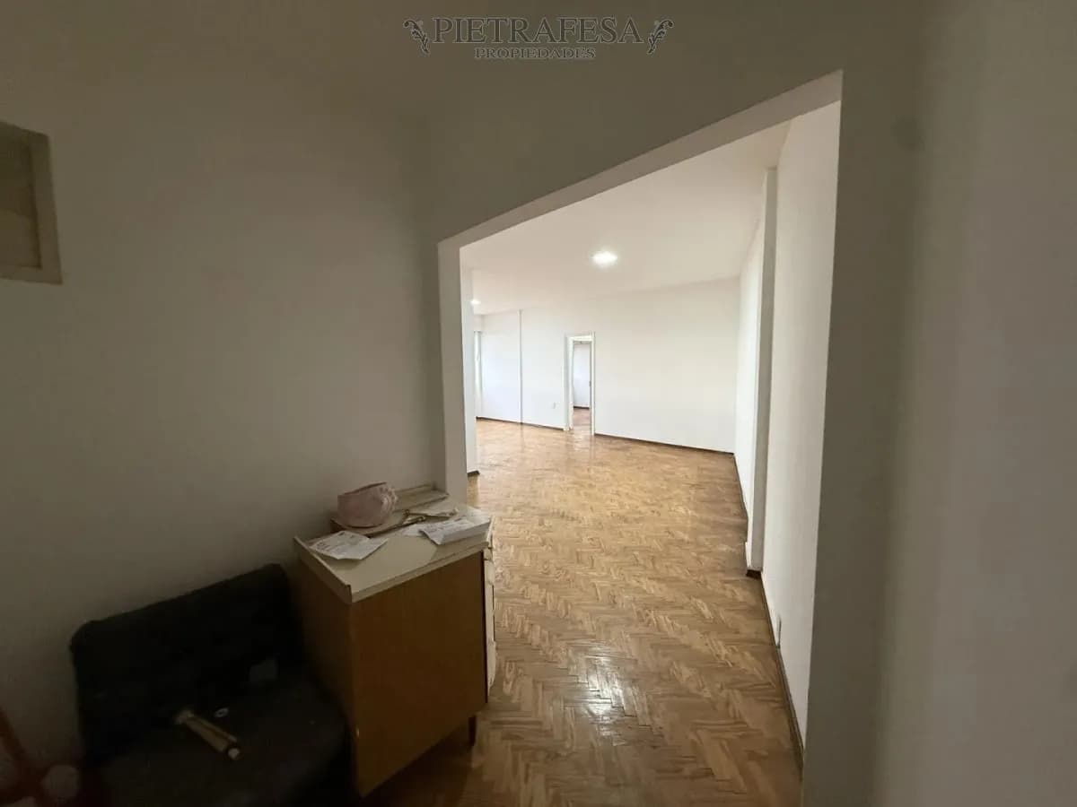 Apartamento En Alquiler, 3 Dormitorios, 2 Baños, Balcón. Brazo Oriental. — foto 1