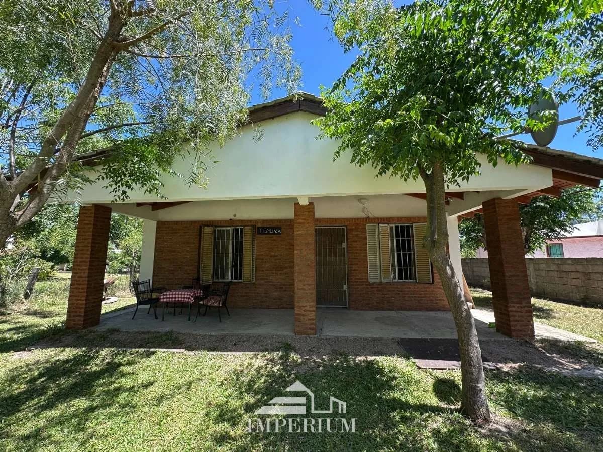 Venta Casa 2 Dormitorios En San Luis Sur