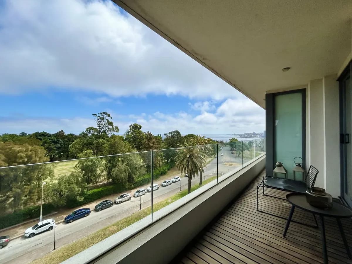 Alquiler Apartamento 2 Dormitorios Amoblado En Golf