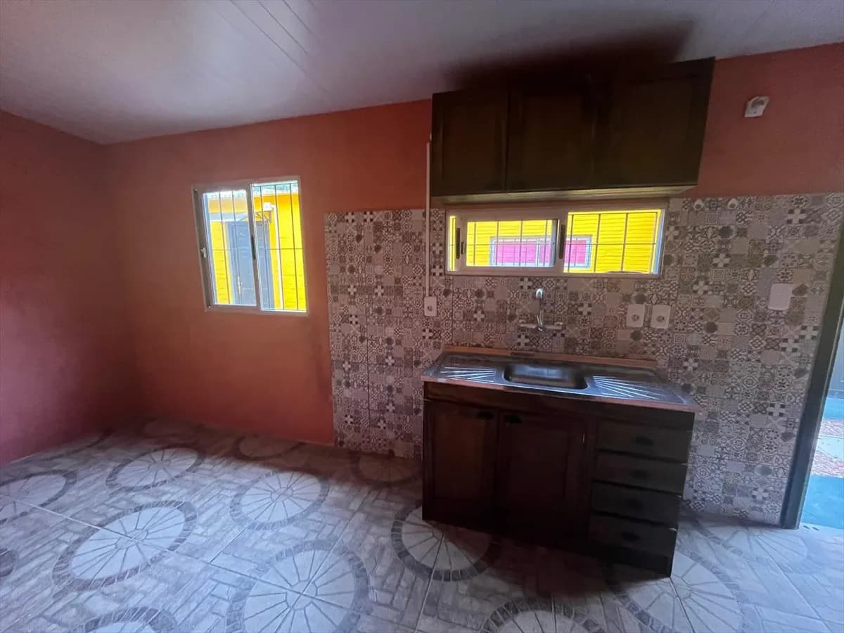 Complejo De 8 Casas En Zona Residencial Al Sur. — foto 2