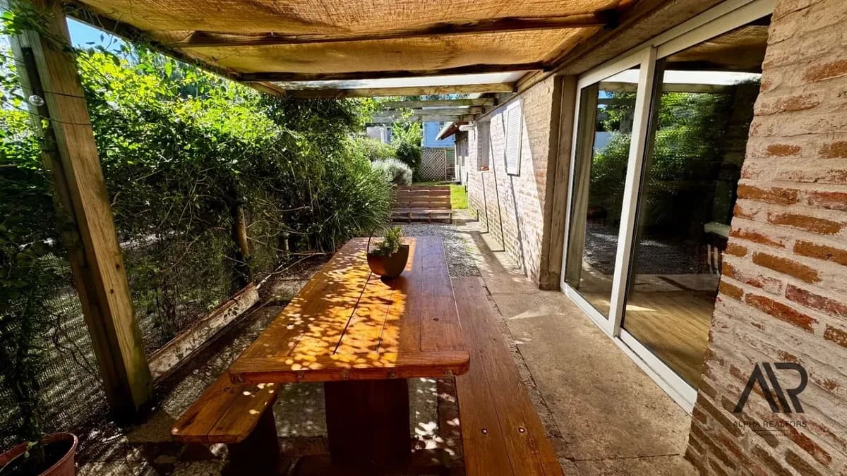 Alquiler Casa Pinares Con Cochera — foto 3