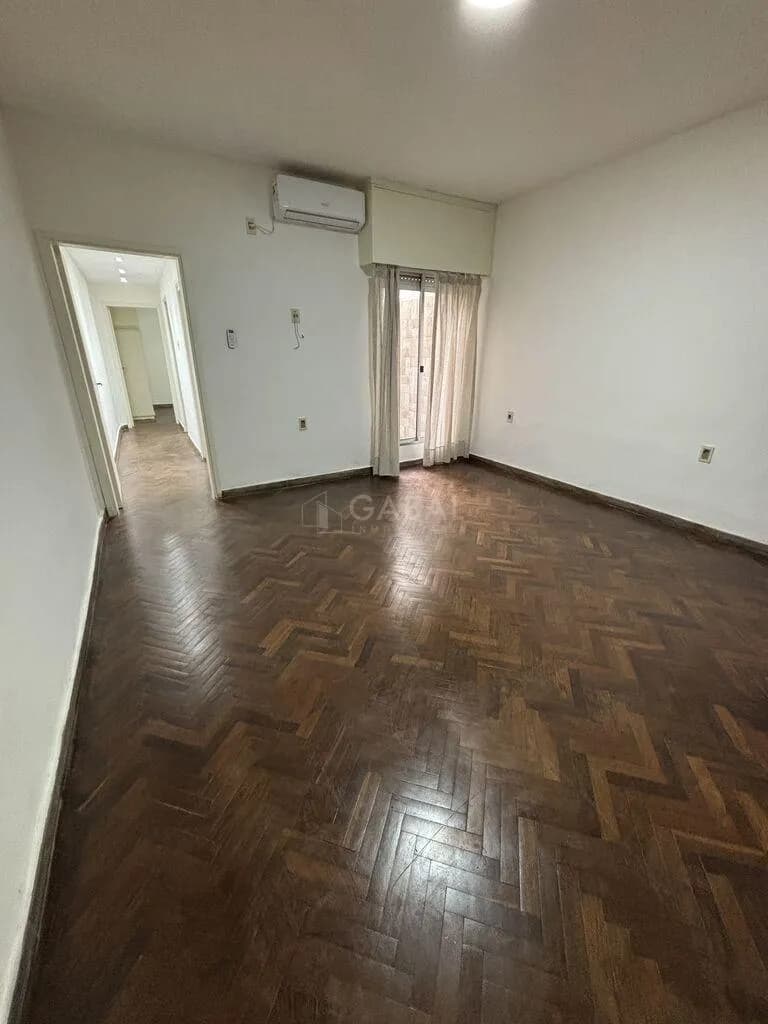 Alquiler De Apto. 1 Dormitorio En Goes — foto 2
