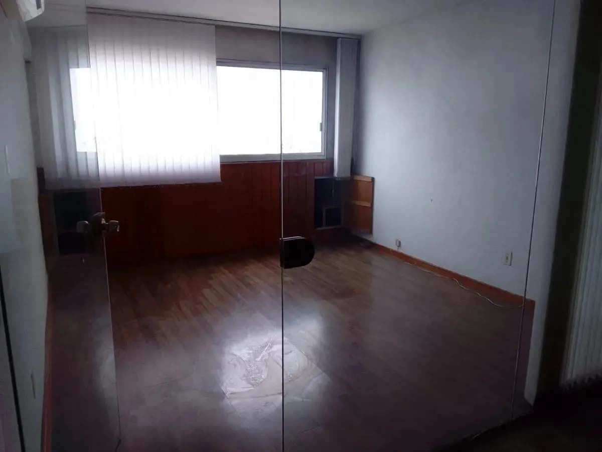 Alquiler Apartamento U Oficina 1 Dormitorio, Piso Alto. Centro Sobre 18 De Julio — foto 3