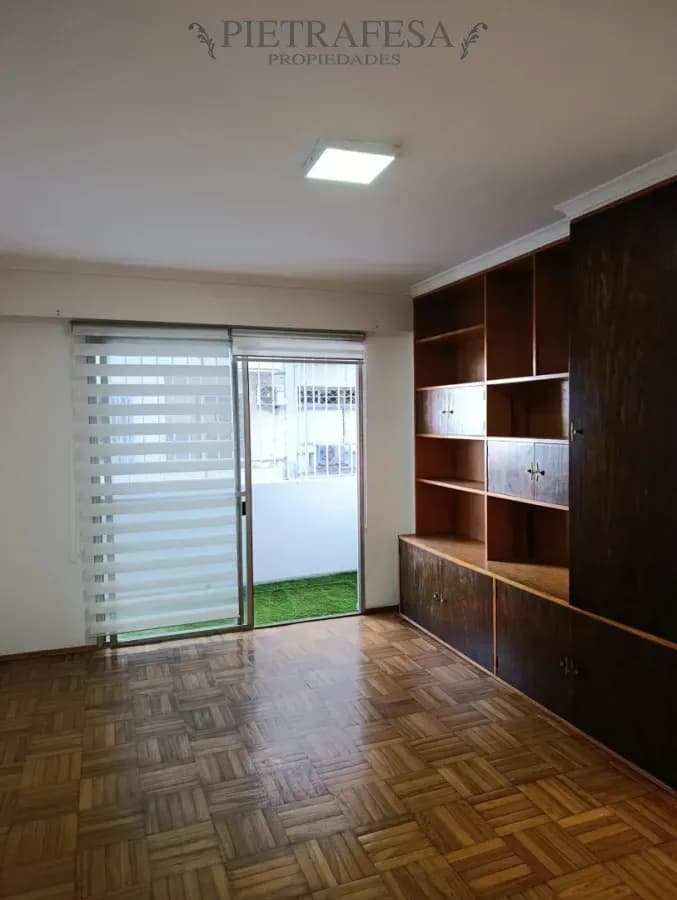 Apartamento En Alquiler, 1 Dormitorio, 1 Baño, Terraza. Cordón.