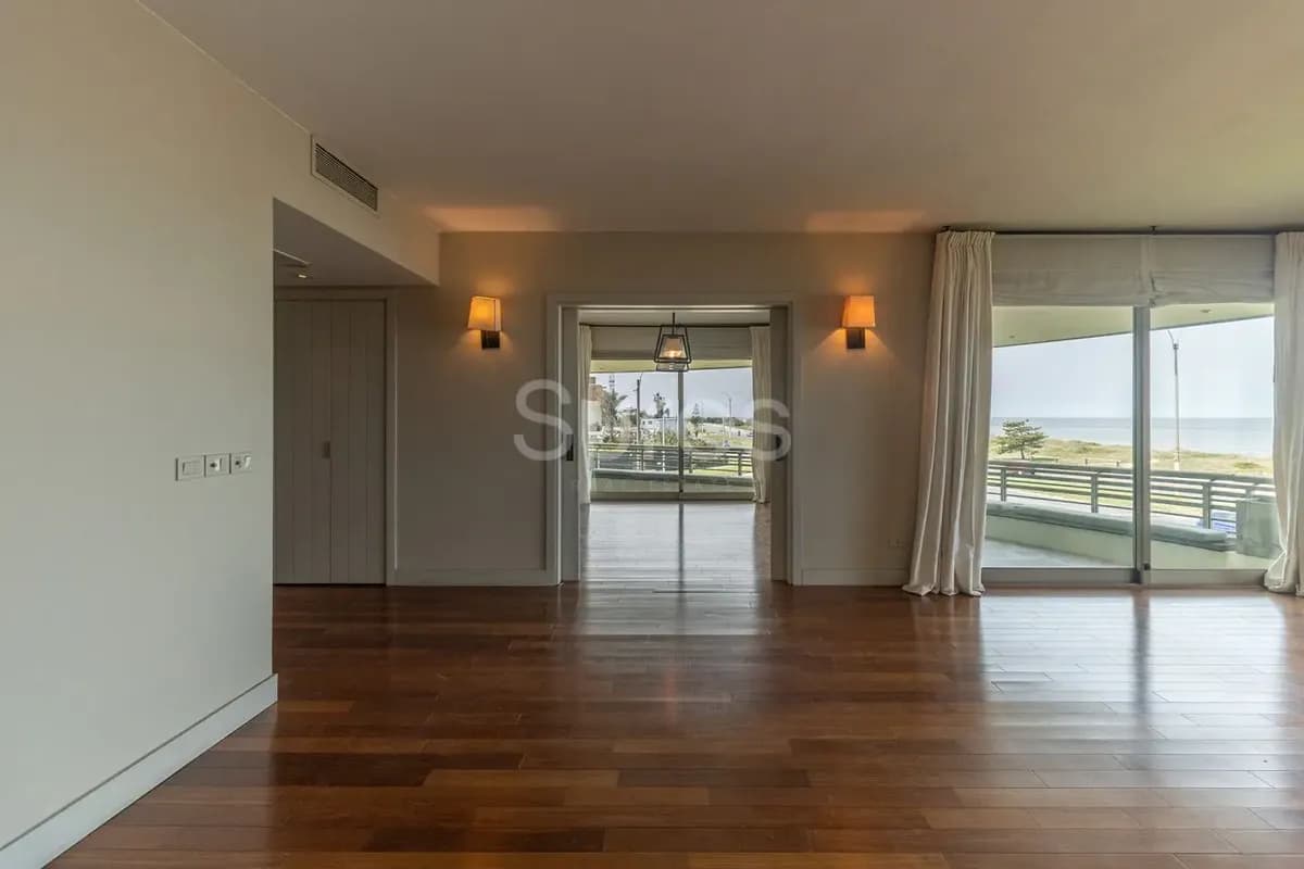 Apartamento En Alquiler Sobre La Rambla De Carrasco — foto 3