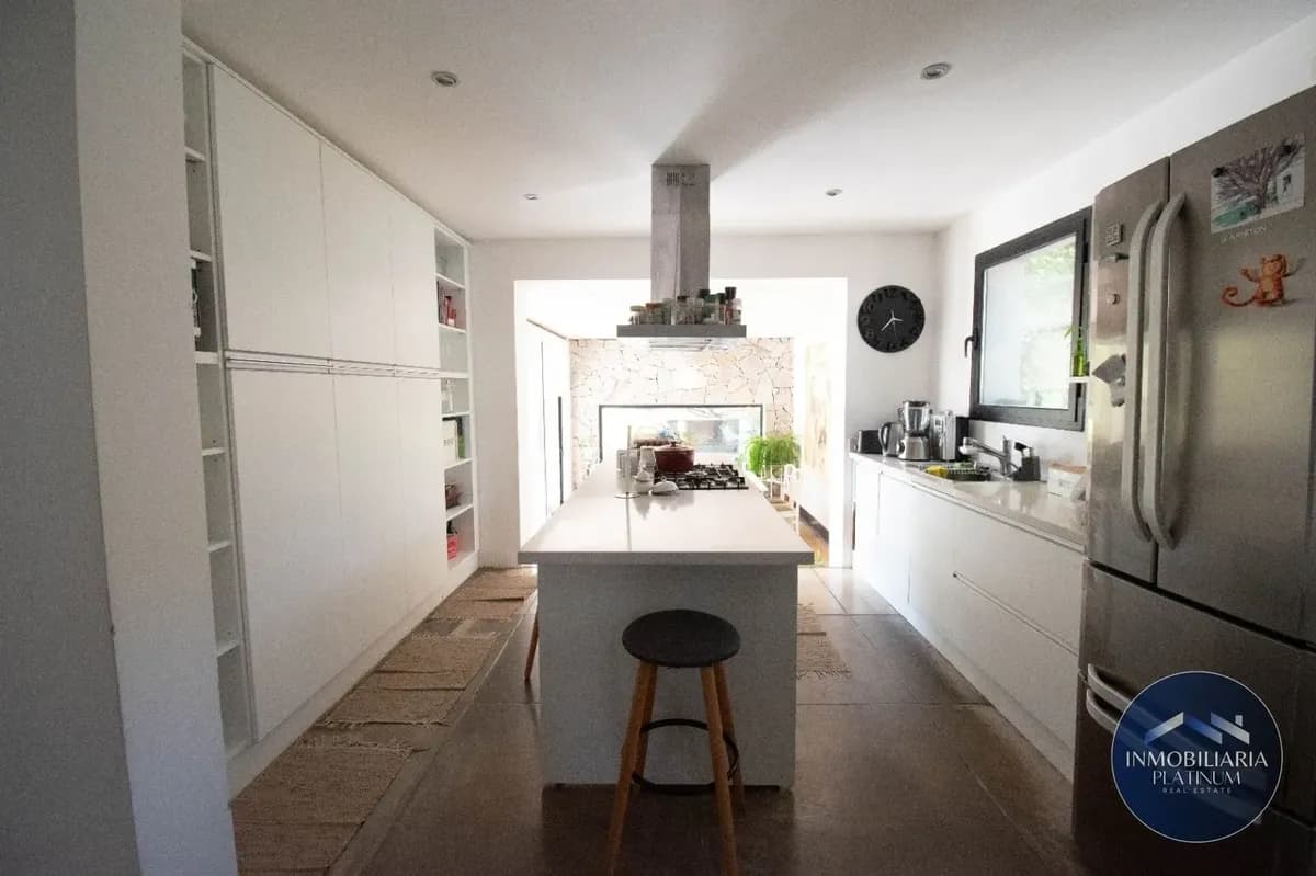 Alquiler Casa 4 Dormitorios + Servicio Completo, 5 Baños, Piscina, Lomas De La Tahona. — foto 4