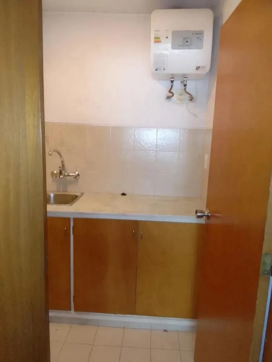 Alquiler Apartamento U Oficina 1 Dormitorio, Piso Alto. Centro Sobre 18 De Julio — foto 4