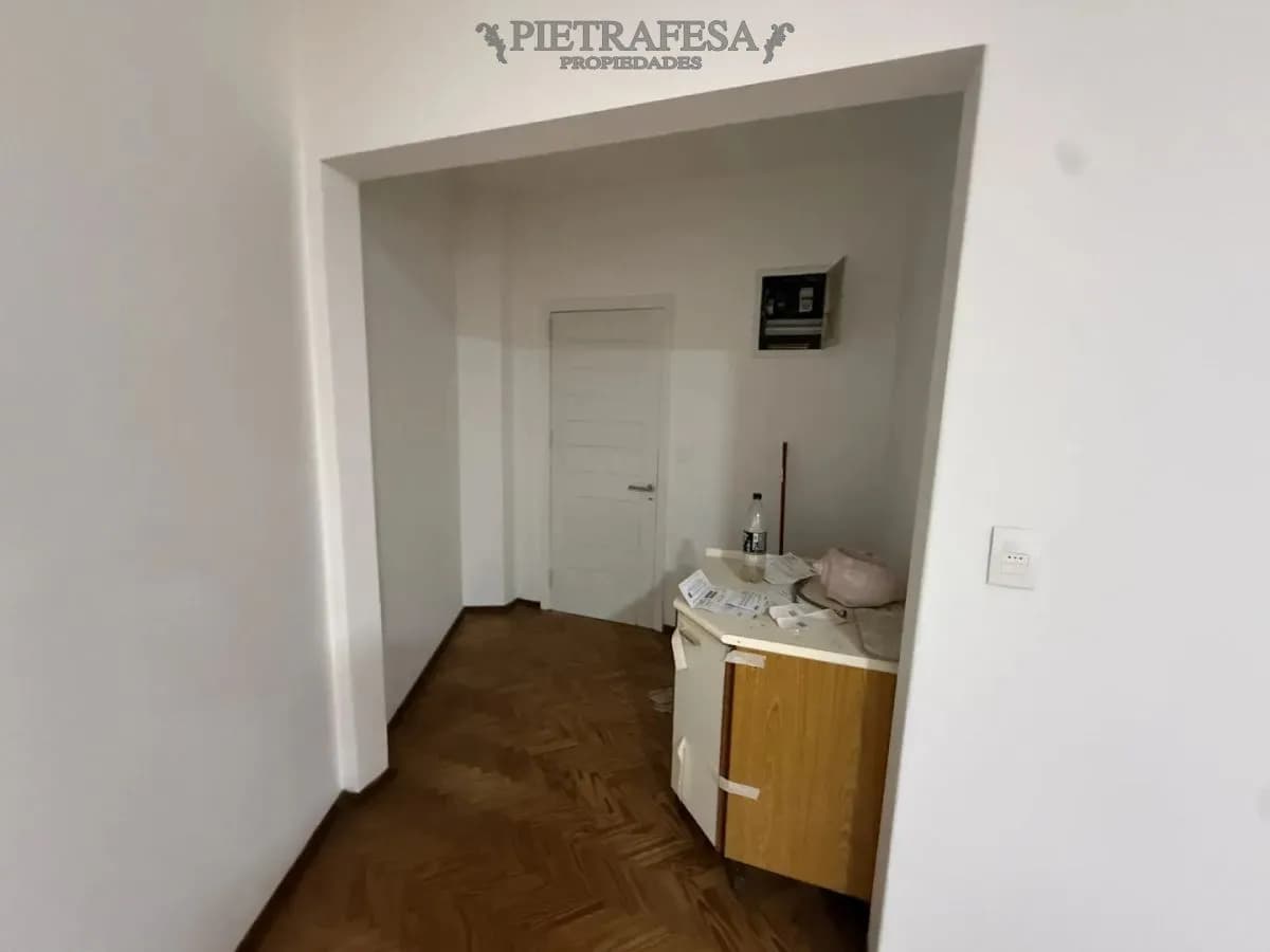 Apartamento En Alquiler, 3 Dormitorios, 2 Baños, Balcón. Brazo Oriental. — foto 2
