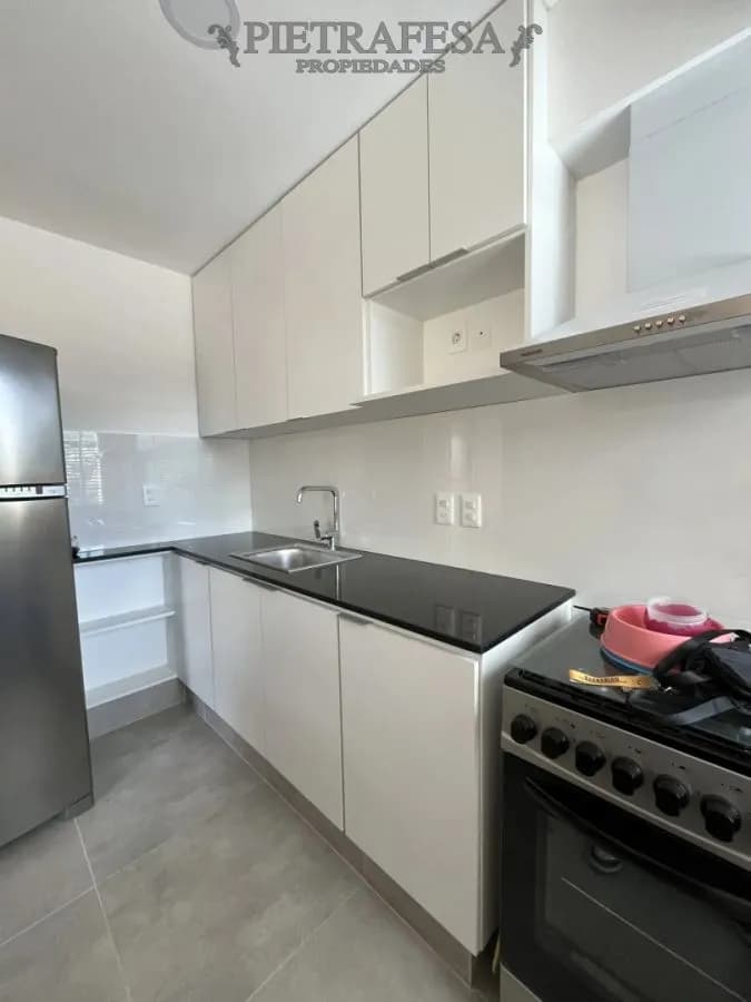 Apartamento En Alquiler, 2 Dormitorios, 1 Baño, Balcón. Sin Gastos Comunes. Reducto. — foto 4