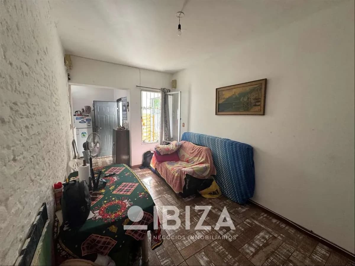 Venta Con Renta Casa Con Jardín, Patio Y Garage En Prado Norte — foto 4