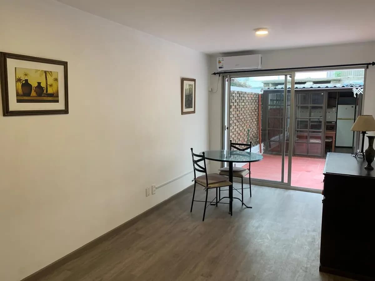 Apartamento En Alquiler, Monoambiente Con Patio En Pocitos — foto 3