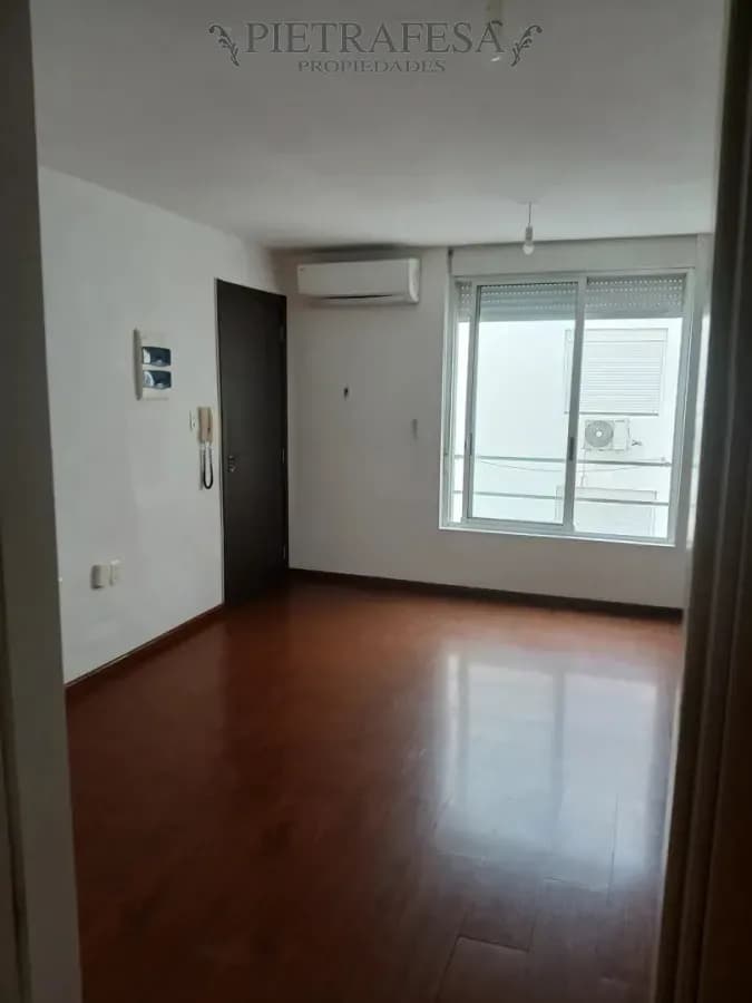 Apartamento En Alquiler, Monoambiente, 1 Baño. Buceo.
