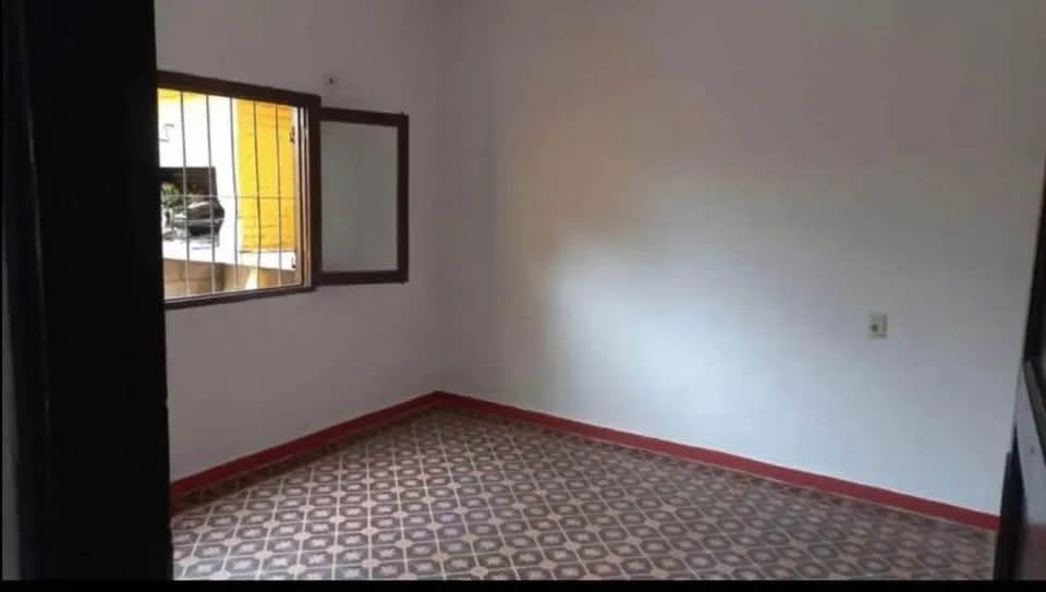 Alquiler Casa 2 Dormitorios Con Garaje Y Patio En Colón — foto 4