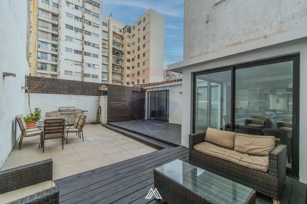 Alquiler Casa 4 Dormitorios 2 Baños Garaje Pocitos