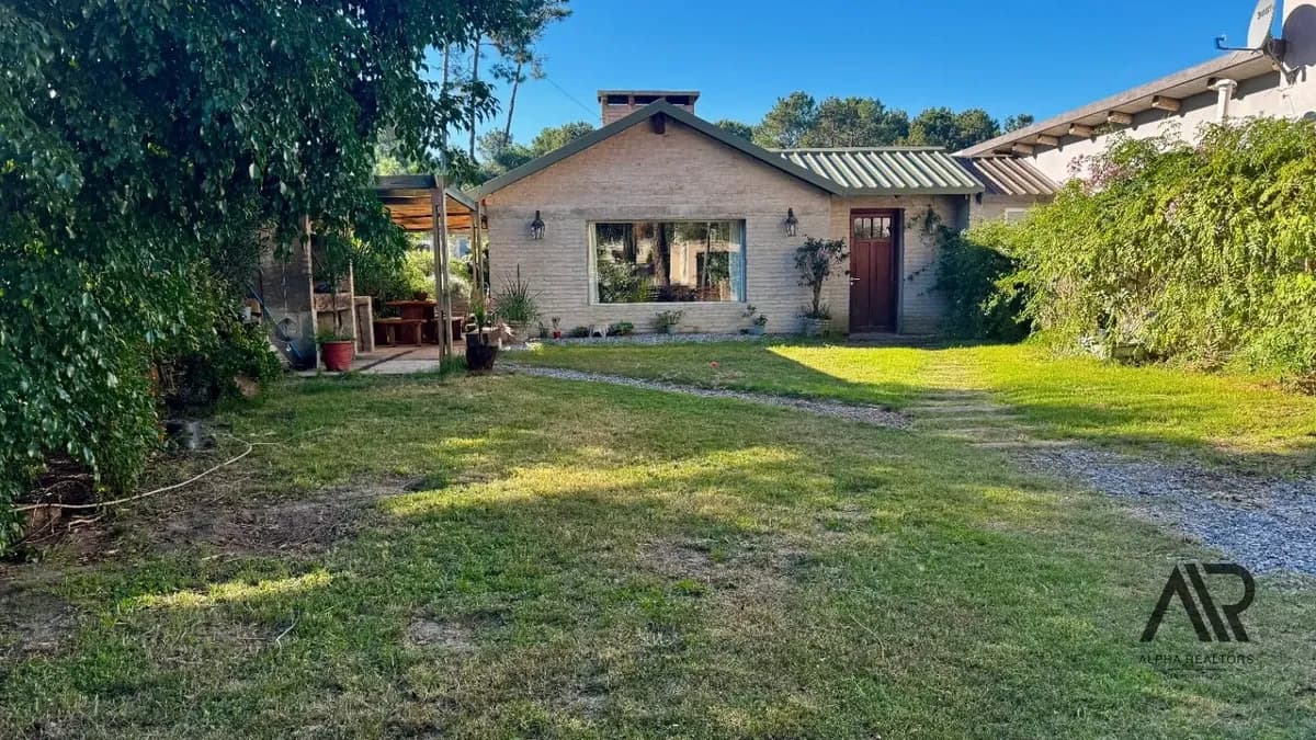 Alquiler Casa Pinares Con Cochera