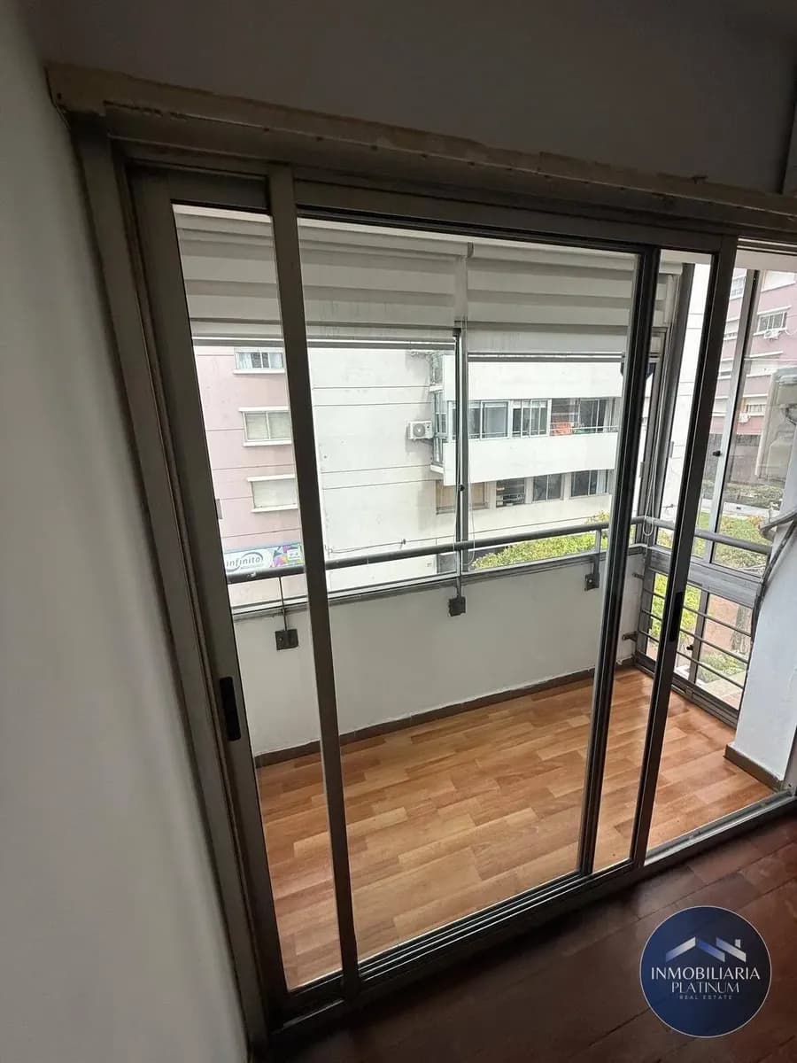 Alquiler De Apartamento De Dos Dormitorios En Tres Cruces — foto 4