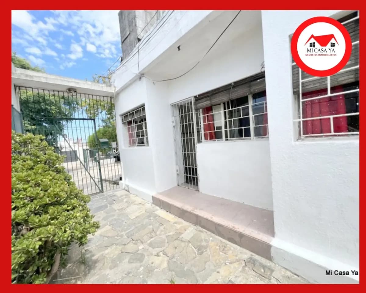Alquiler Apartamento Formato Casa Piedras Blancas 1 Dormitorio Planta Baja Sin Gastos Comunes Muy Lindo