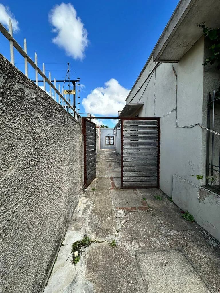 Alquilo: Casa De 2 Dormitorios En Sayago — foto 4