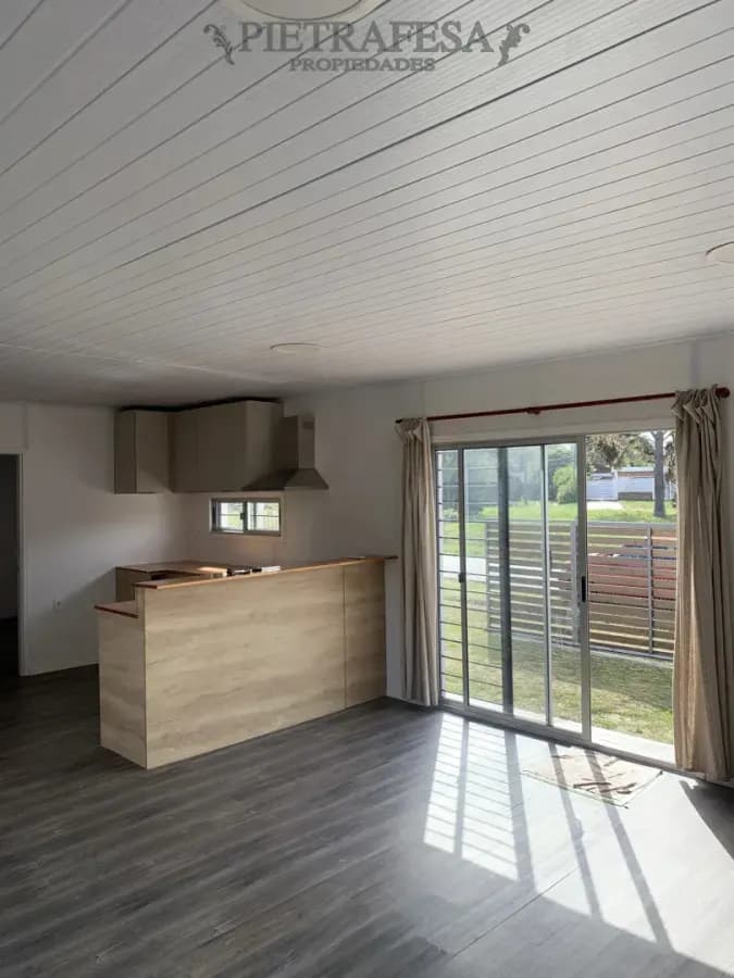 Casa En Alquiler, 2 Dormitorios, 1 Baño, Patio. Lagomar. — foto 4